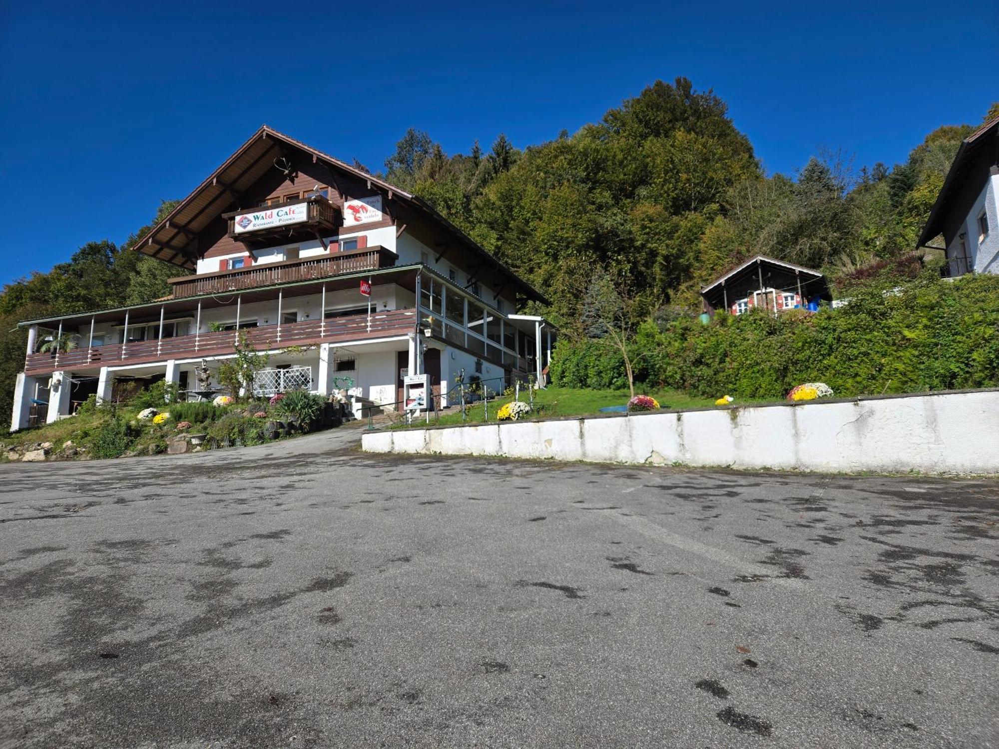 Wald Cafe Hotel Simbach am Inn Ngoại thất bức ảnh